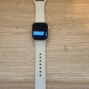 Apple Watch SE starlight 40mm